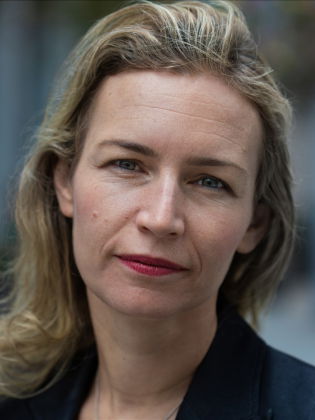 Författarbild Lea Ypi
