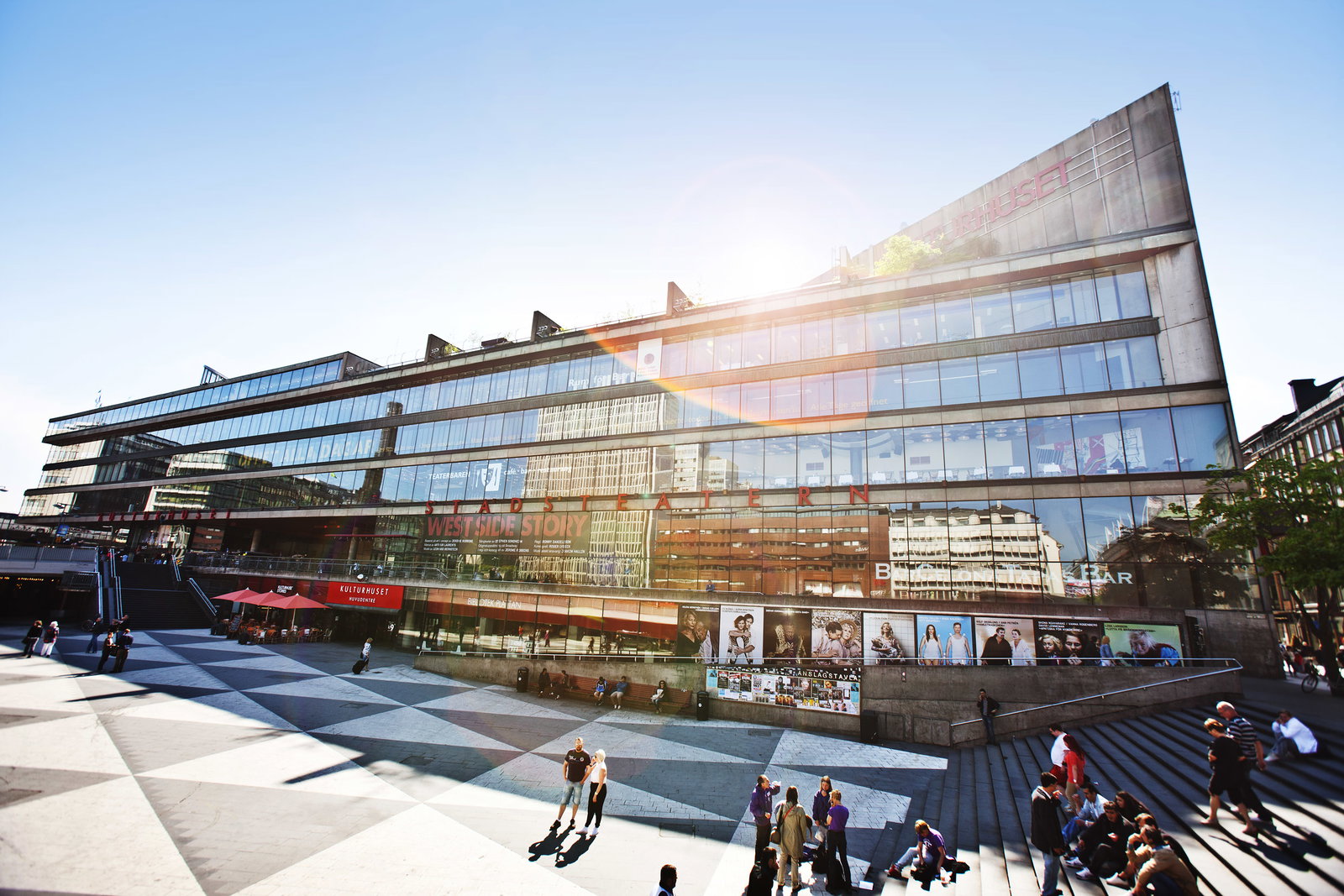 Kulturhuset Stadsteatern sett från Sergels torg. 