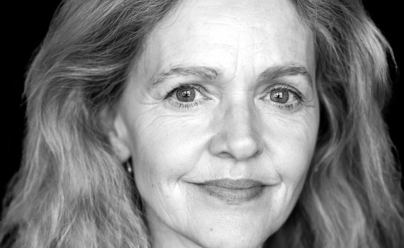 Porträttfoto på skådespelaren Ann-Sofie Rase.