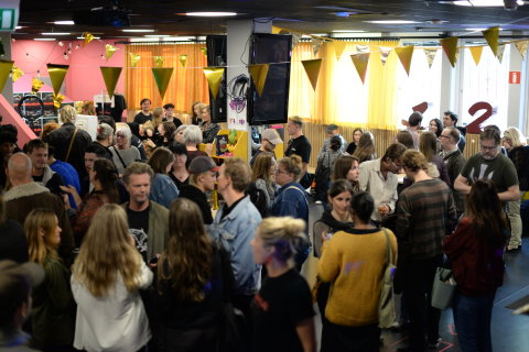 Full foajé i Skärholmen